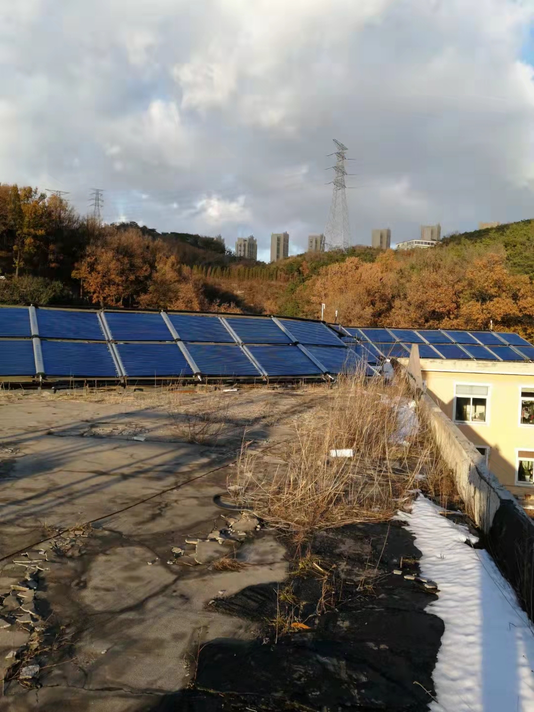 高新区重达机械厂 太阳能取暖